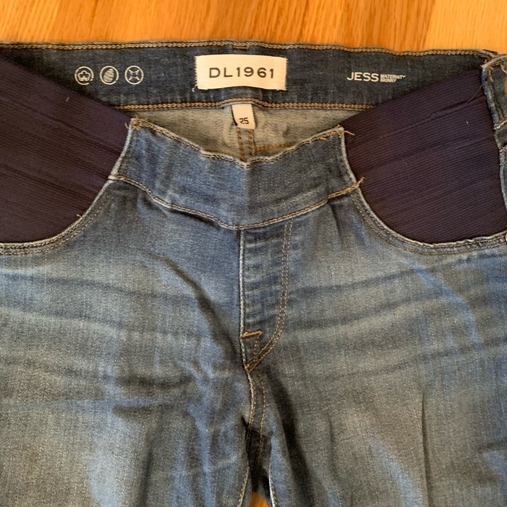 DL1961 Maternity Jeans